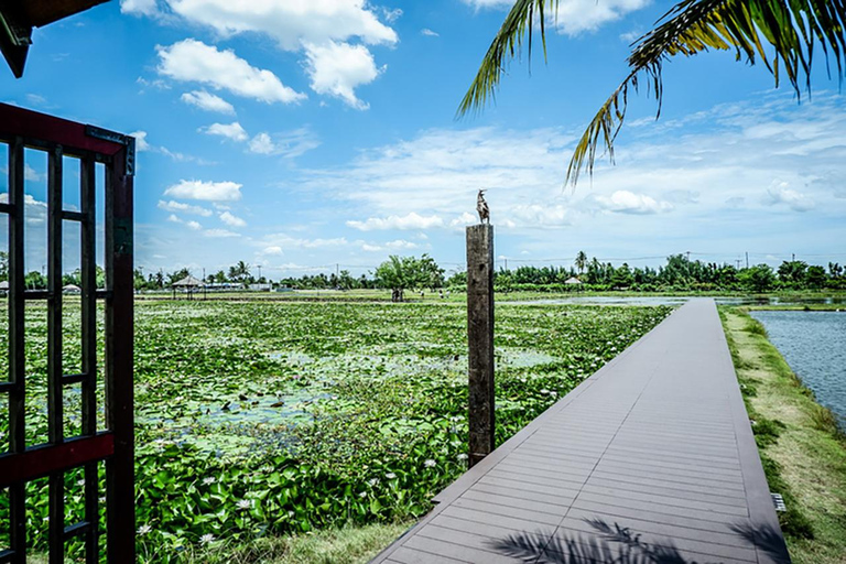 Bangkok to DuBua Café & Ayutthaya Private Day Trip