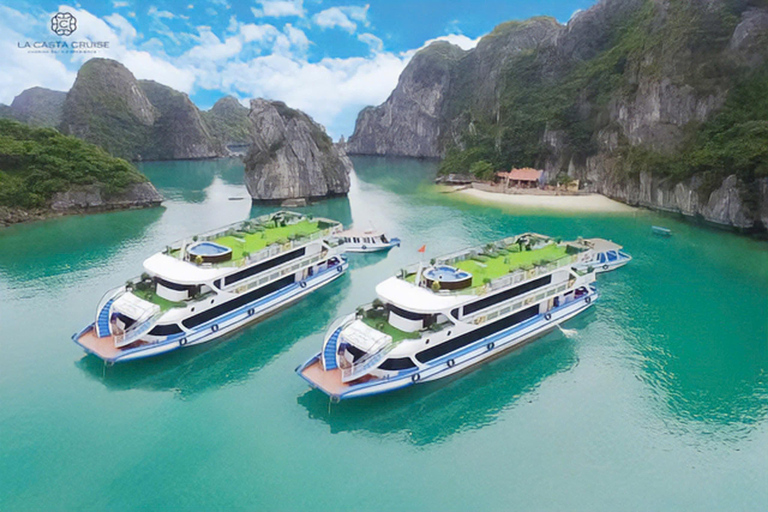 Hanói: Cruzeiro de 5 estrelas na Baía de Halong com almoço, jacuzzi e festa
