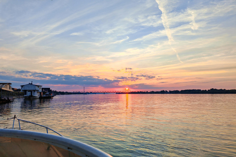 Belgrade: PRIVATE Luxury Boat Cruise on 2 Rivers 1 HOUR Private luxury boat day cruise + FREE DRINKS