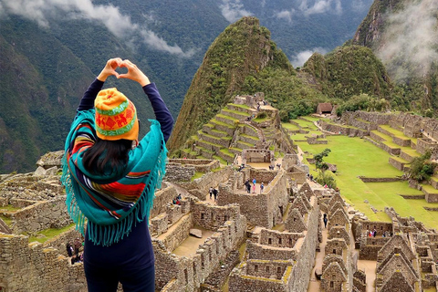 Cusco | Machu Picchu &amp; Rainbow Mountain Lyxpaket ☆☆☆☆