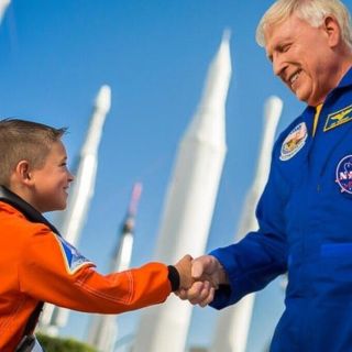 From Orlando: Chat with an Astronaut at the KSC w/ Transfers