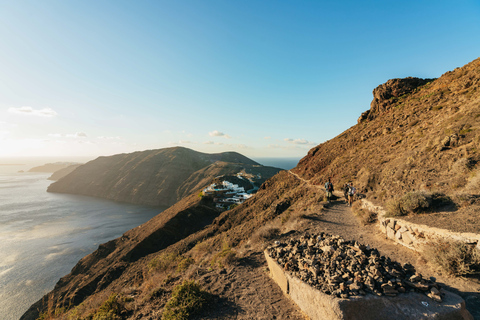 Santorini: Caldera Trail Guided Hike and Sunset Viewing