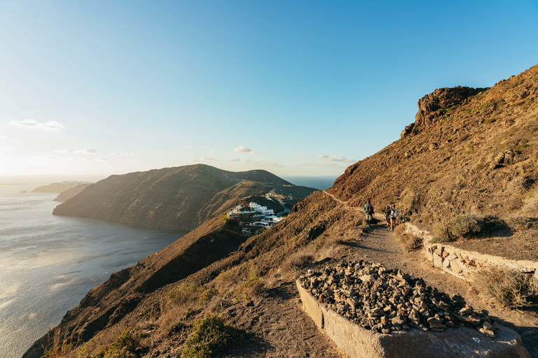 Santorini: begeleide wandeling naar krater en zonsondergang