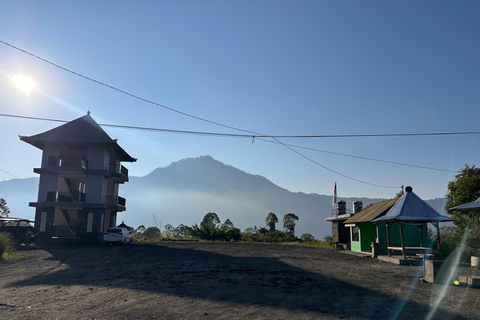 Esperienza in jeep o trekking all'alba sul Monte Batur + colazioneMonte Batur: escursione all'alba con colazione (punto d'incontro)