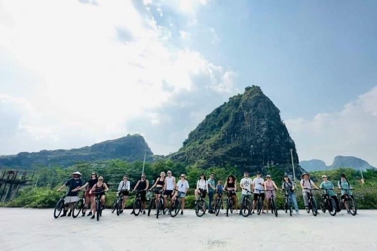 Ninh Binh: Hoa Lu - Trang An - Rad- und Bootsfahrt 1 Tag