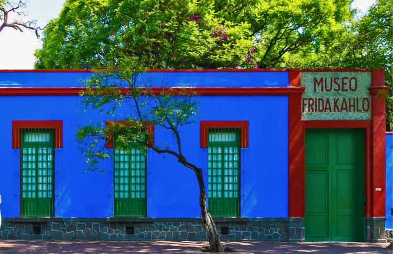 Mexico City: Skip-the-Line Ticket to The Frida Kahlo Museum