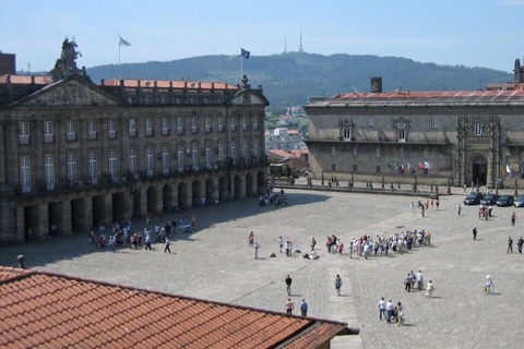 La Coruna: Santiago Essential Van Private Tour for Cruisers