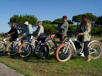 Lisbon: Beach Electric Fat Bike Tour