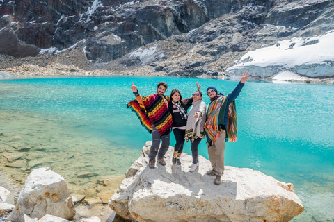 La Paz: Emerald Lagoon and Milluni Historic Route