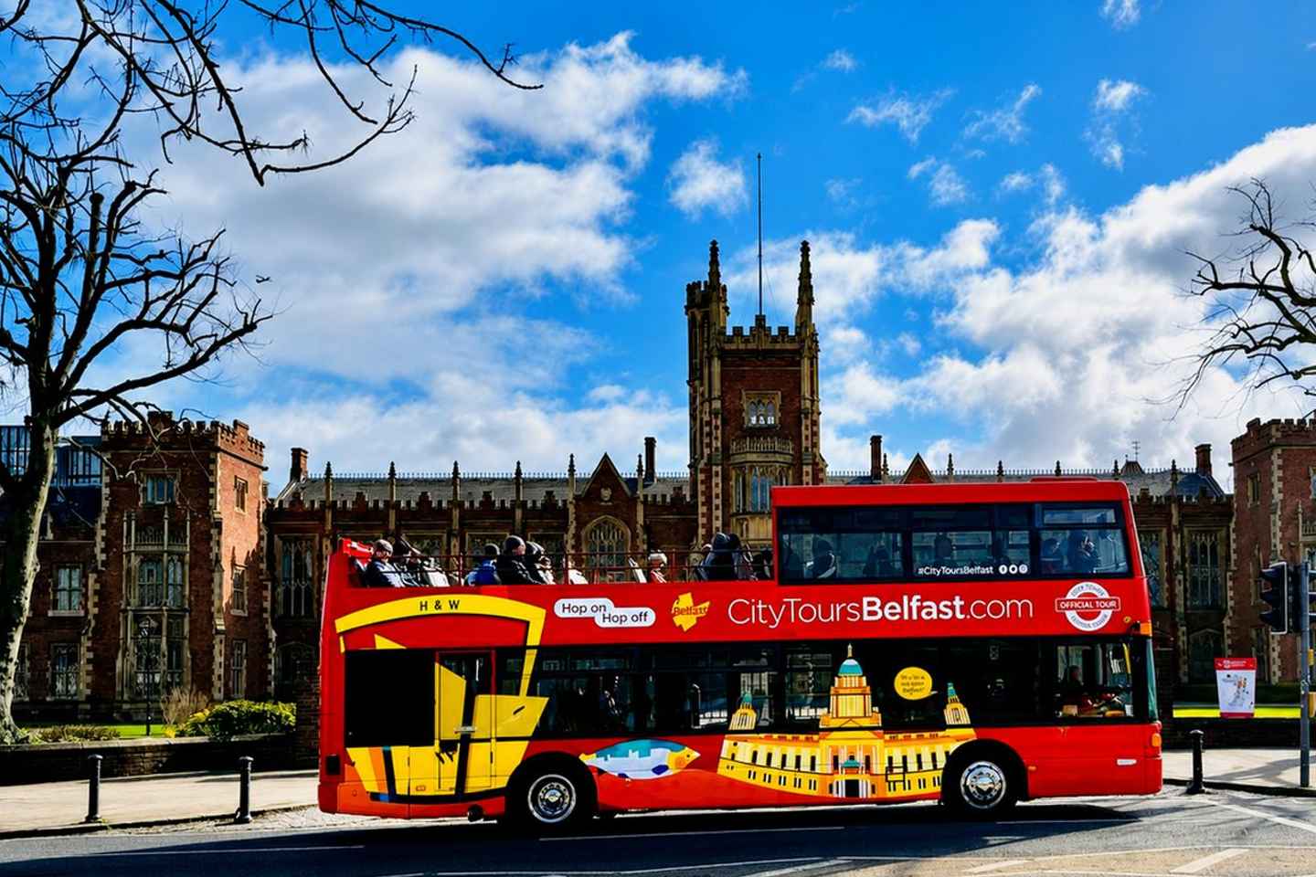 Belfast: Hop-on Hop-off Bus Tour With Live Guides - 2-Day Ticket