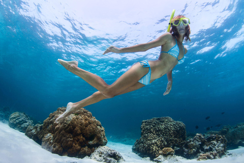 Isla Mujeres: All-Inclusive Catamaran with Open Bar, Snorkel and Lunch Jet Ski Tour to Isla Mujeres and Contoy
