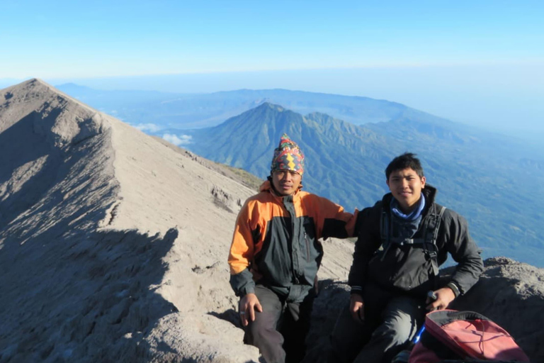 Bali: Mount Agung Sunrise Trekking Tour with Hotel Pickup