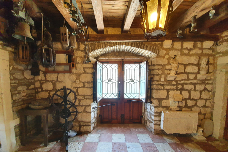 Lancha Rápida Privada de 3 horas Nuestra Señora de la Roca y Cueva AzulLancha Rápida Privada 3 horas Nuestra Señora de la Roca y Cueva Azul