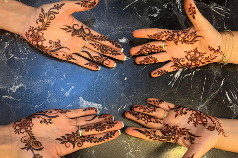 Djerba : expérience du henné et du hargouss avec transfertDjerba : Expérience au henné et aux hargouss avec transfert