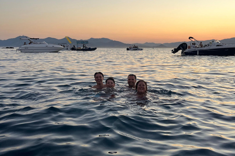 Cannes: Sunset and Fireworks Night Sea Excursion Night Sea excursion - Cannes Fireworks & Sunset