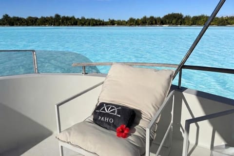 Bora-Bora : location de catamaran privé avec équipage