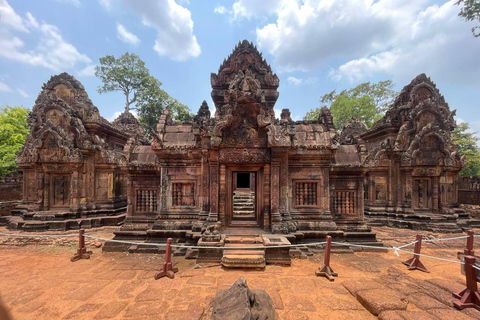Siem Reap: Airport Pickup, Beng Mealea, Pink Temple & Sunset