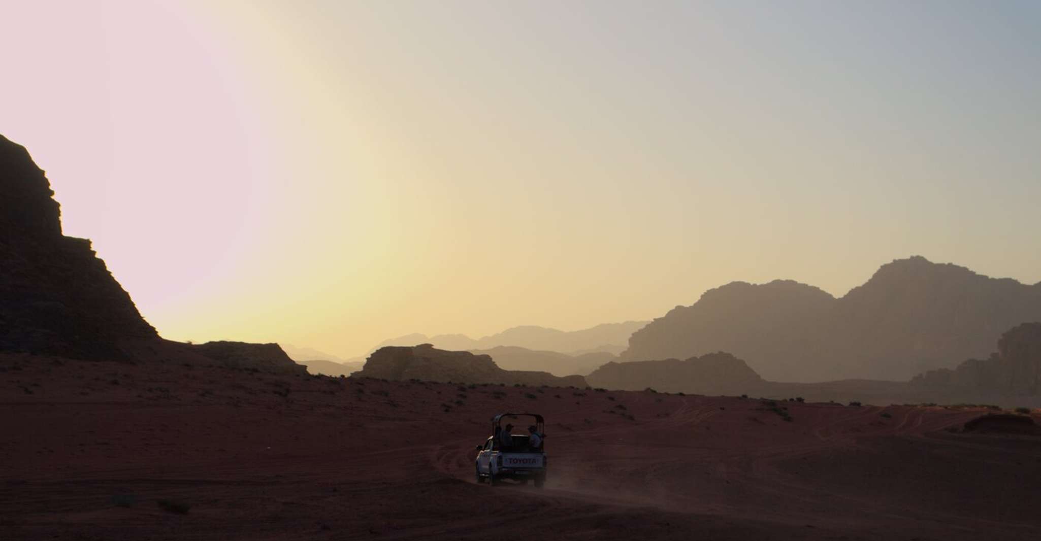 Wadi Rum, Jeep tour, Lawrences spring, Khazali Canyon + more - Hizvo