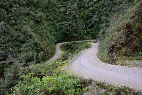 La Paz: Mountain Bike Down the World's Most Dangerous Road