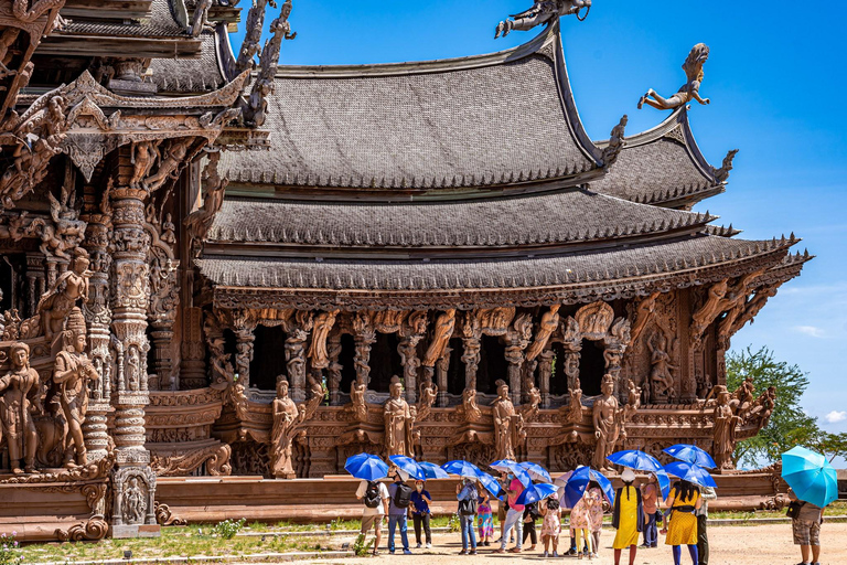 Bangkok & Pattaya Pickup: Evening Sanctuary & Alcazar Show Standard option with Bangkok hotel pickup