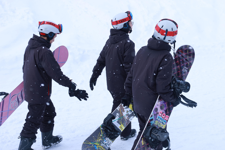 Otaru Asarigawa Ski Resort Trip with Wear Sapporo Departure With English Coach - Snowboard Course