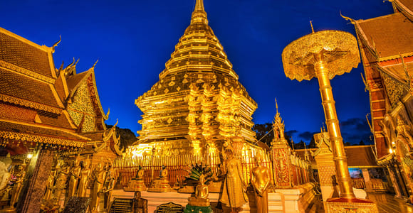 Early morning Doi Suthep with monk chanting and alms