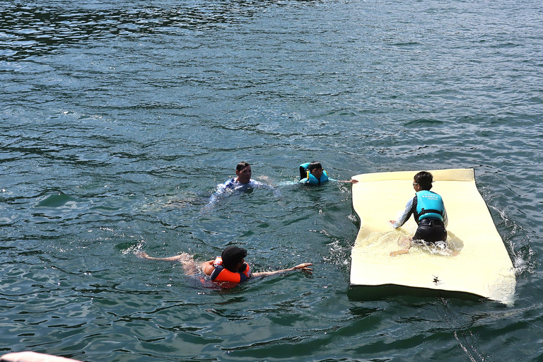 Hong Kong Sai Kung Full Day Snorkelling and Beach Yacht Tour
