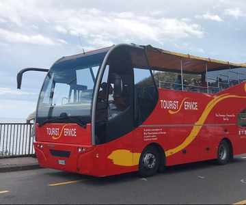 Catania: Hop-On, Hop-Off Bus to Acicastello and Acitrezza