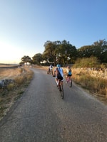 Y recorrido en bicicleta de la mascota di noci - Housity