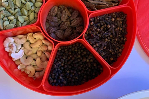 Udaipur: Indian Cooking Class - Art, Antiques & Storytelling Private Experience