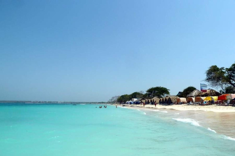 Dia de playa en playa blanca isla de Baru con almuerzo y bebida refrescante