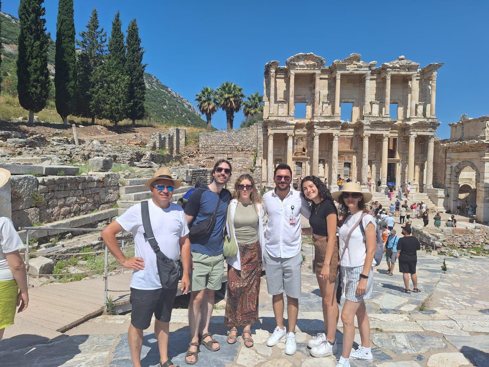 Ab Izmir: Ephesos, Haus der Mutter Maria mit MITTAGESSEN + EINTRITTSKARTEN
