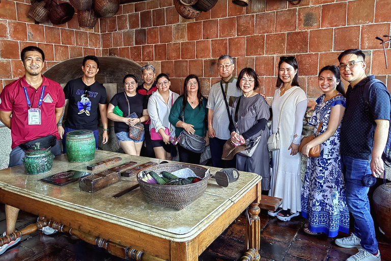 Tour privato di Intramuros a piedi a Manila