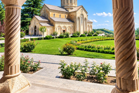 Tbilisi: Kakheti Culture, Sighnaghi & Bodbe Day Tour