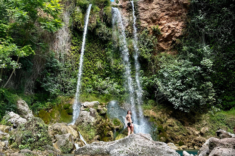 Valencia: day trip exploring waterfalls, springs and caves.