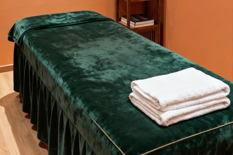 Guangzhou: Traditional Chinese Medicine Wellness Experience
