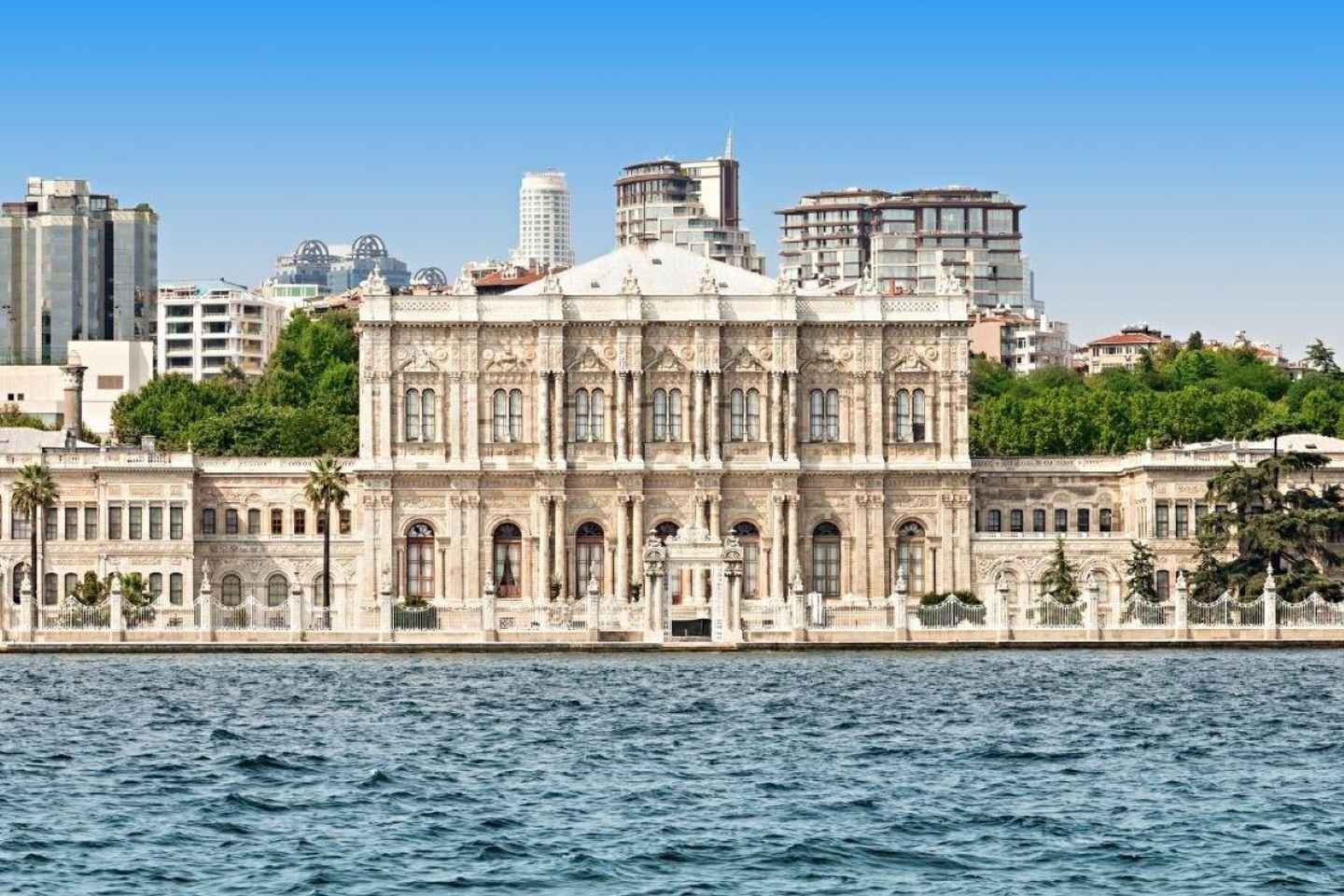 이스탄불 여행 필수 코스: 돌마바흐체 궁전과 갈라타 타워