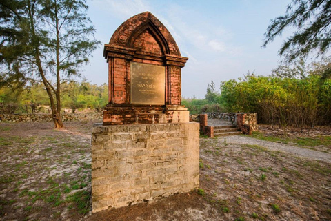 From Hue: Sightseeing Transfer to Hoi An & An Bang Cemetery