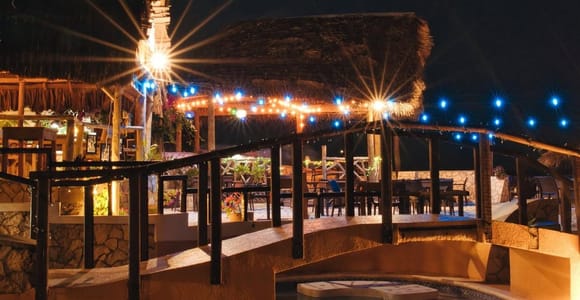 Negril: 7 Mile Beach, Shopping, & Dinner at Ivan&#39;s Tour