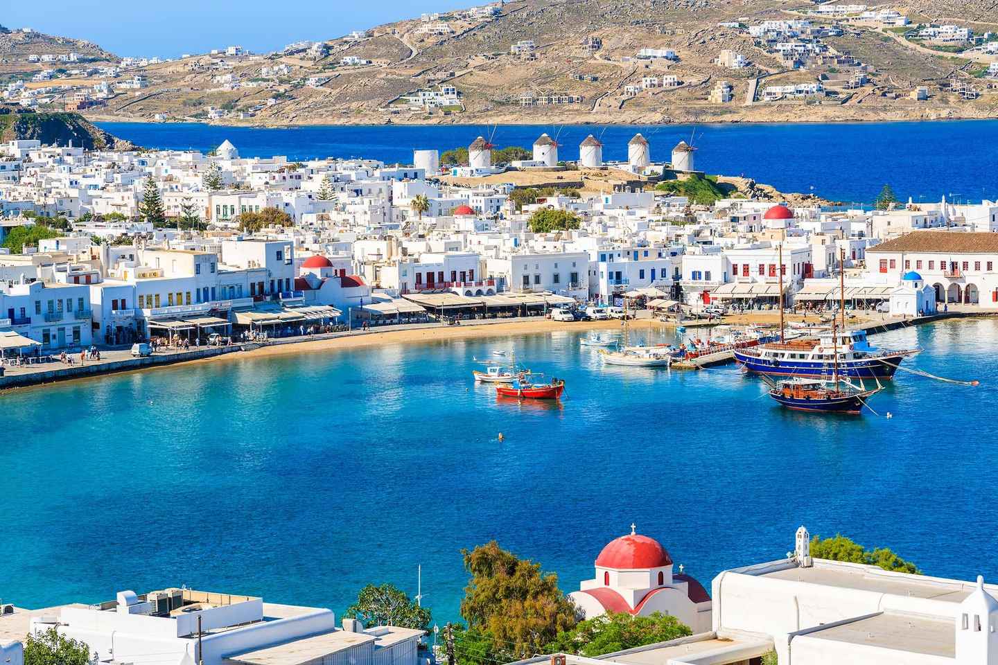 Mykonos Town & Brewery:2-Hour Walking Tour with Beer Tasting
