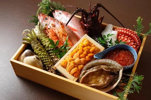 Fukuoka: Sushi Making Experience