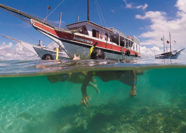 Porto Seguro: Nautical Experience at Recife de Fora