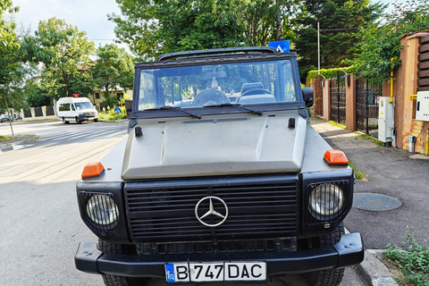 Bucharest: Vintage Mercedes G-Class City Tour