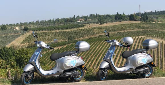 From Florence: Chianti e-Vespa Tour & Tuscan Lunch