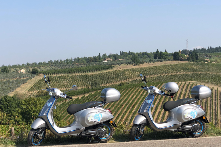 Von Florenz aus: Chianti Selbstgeführte Vespa-Tour mit MittagessenMit der E-Vespa das Chianti erkunden: Einzelfahrer