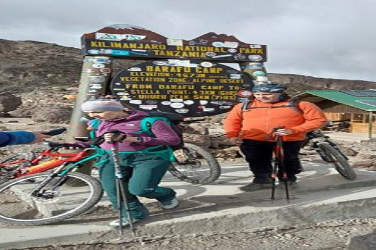 6 jours : Tour du Kilimandjaro à vélo par la route de Marangu