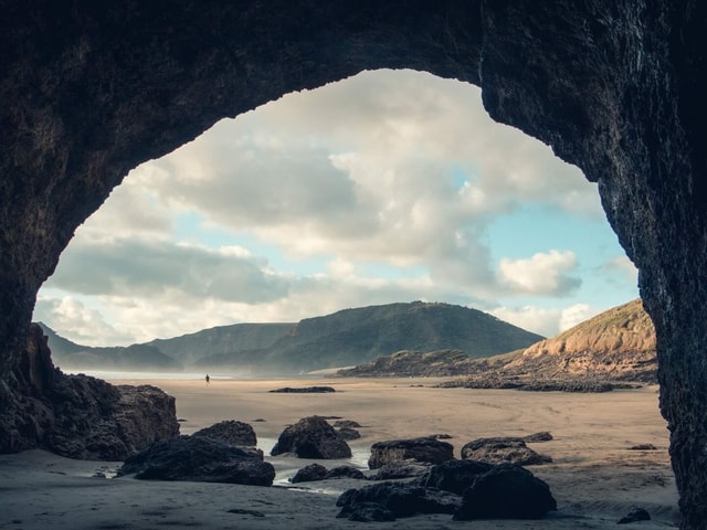 Private Auckland Natural Caves and Tunnels Tour