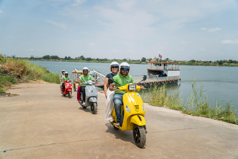 Excursión de un día entero en Vespa por la Isla de la Seda, con comida en casa local incluida