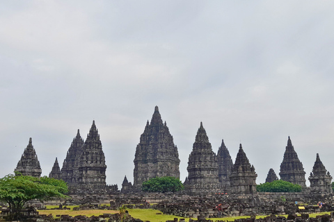 Semarang: Borobudur & Prambanan Shore Excursion Semarang Cruise Ship to Borobudur Temple (All Inclusive)