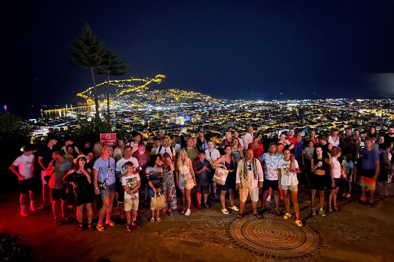 Alanya: Night Safari and Disco Boat Tour with Dinner